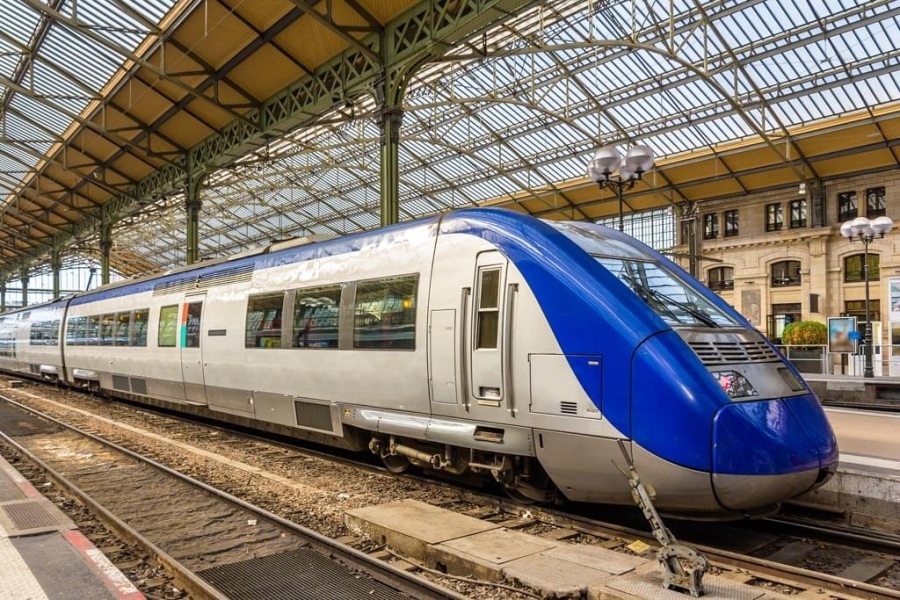 Вижте най-впечатляващите влакови маршрути във Франция 
